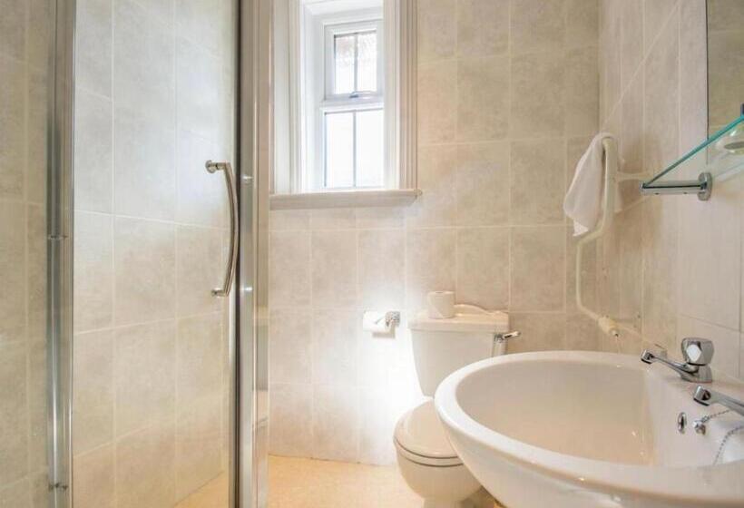 בית מלון כפרי Armstrong Manor