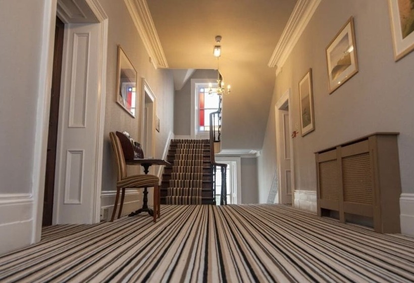 בית מלון כפרי Armstrong Manor