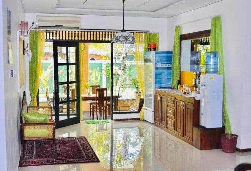 فندق Aura Beach Villa