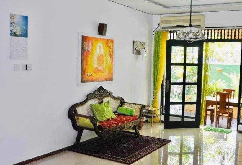 فندق Aura Beach Villa