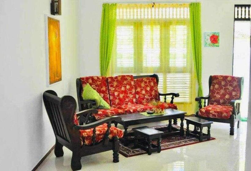 فندق Aura Beach Villa