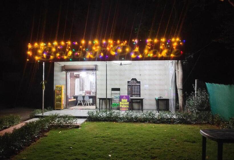 ホテル Basant Palace