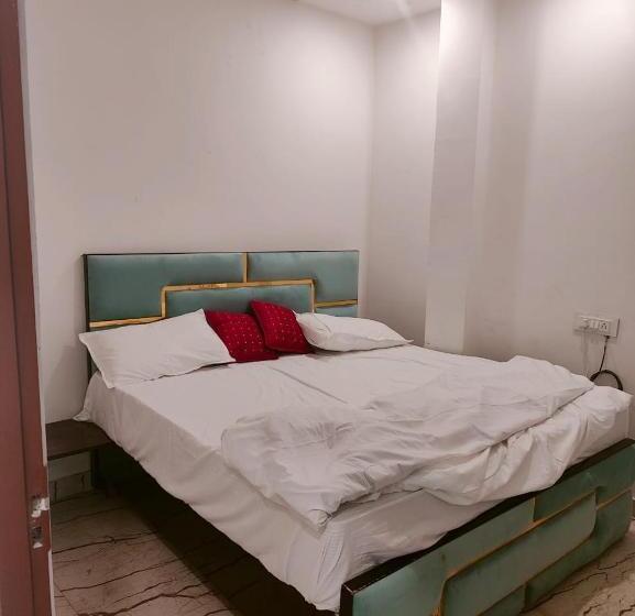 هتل Bnb Kashi Darsan