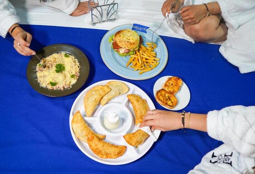 فندق Calle Real Inn