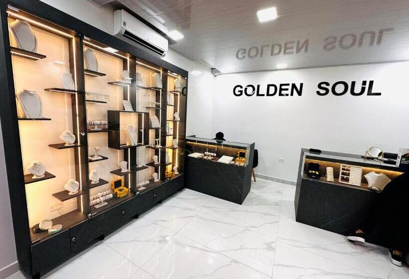 فندق Calle Real Inn