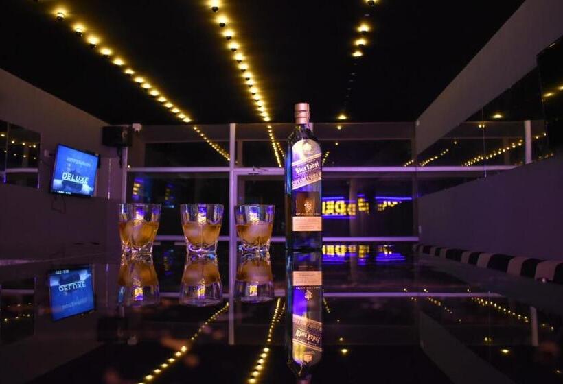 فندق Calle Real Inn