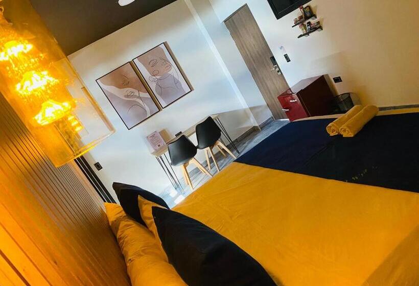 فندق Calle Real Inn