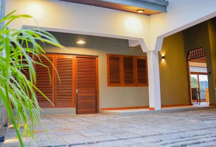 호텔 Chariot Square