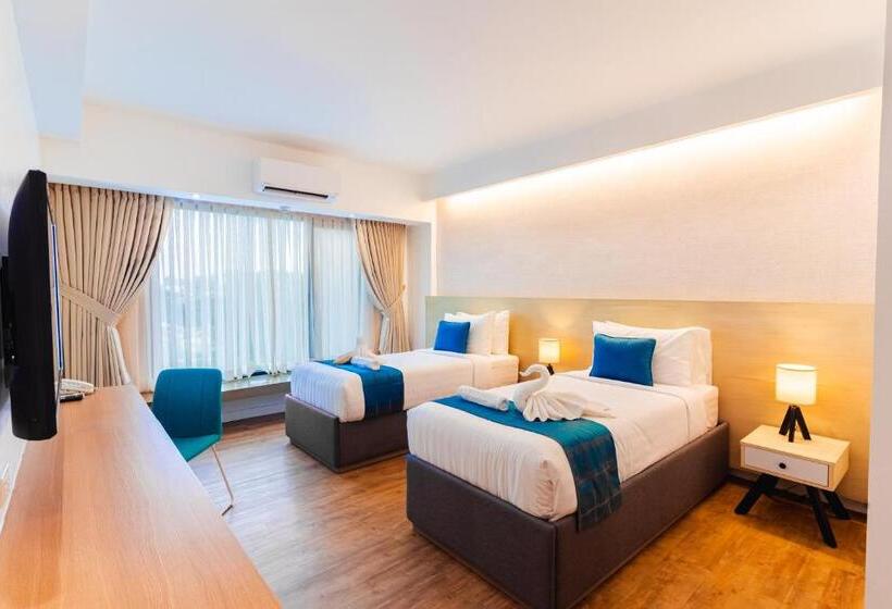 هتل Copenhagen Residences   Ormoc