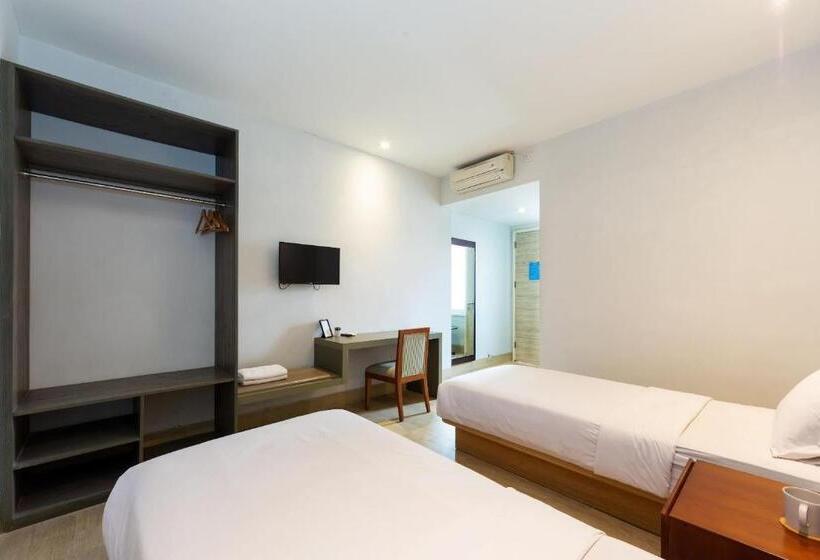 Отель Cove Matahari Senja