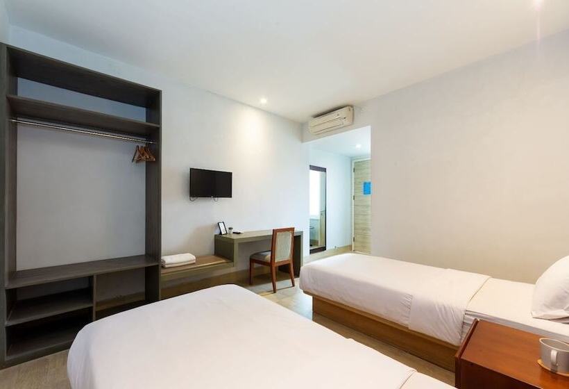 Отель Cove Matahari Senja