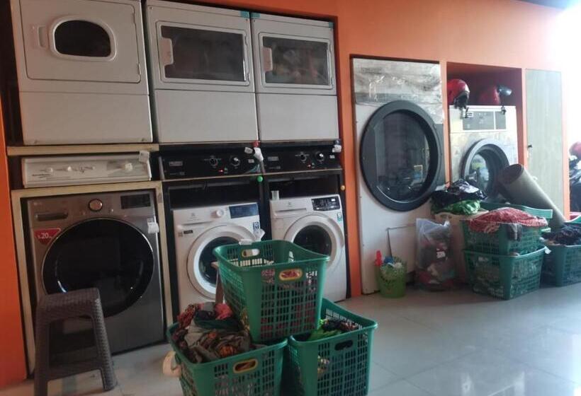 فنادق الكبسولة Autumn Living