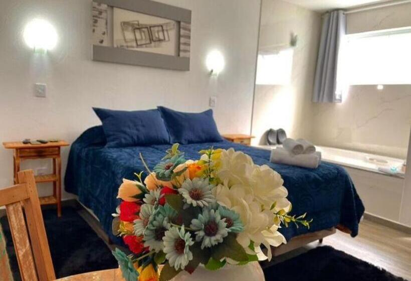 מלון כמוסות Refugio Victoria