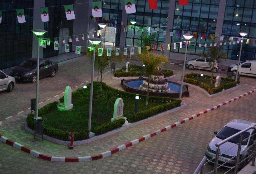 هتل De La Vallée