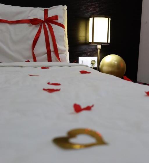 هتل De La Vallée