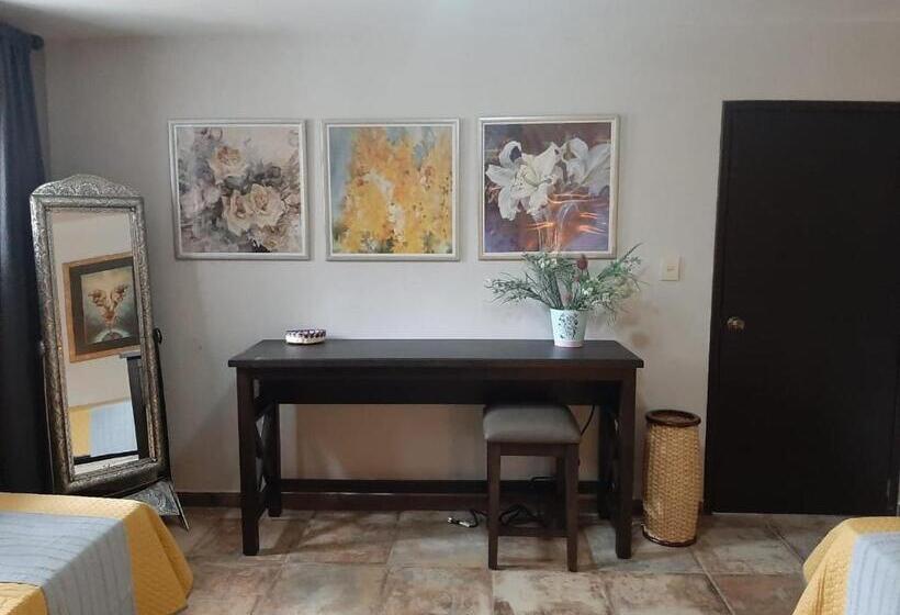 בית מלון כפרי Essencia Casa De Piedra