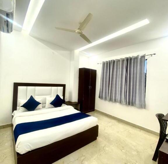 Отель Fine Shelter