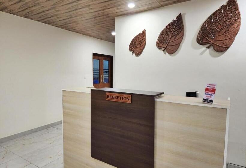 Отель Him Hilton Luxury