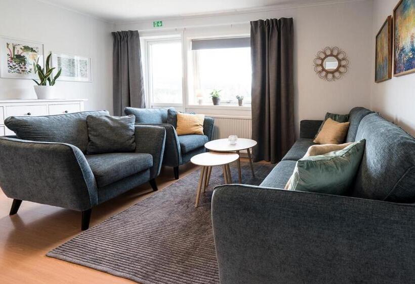 Отель Hållandsgården