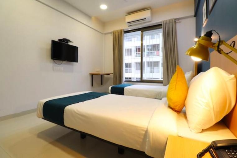 Отель Hooliv Ariana