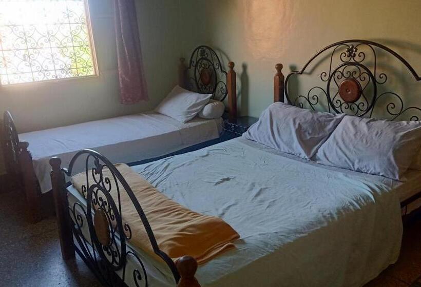 בית מלון כפרי Hôtel Hicham