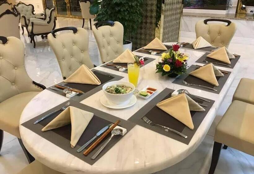 هتل Khách Sạn Quốc Tế Hilton