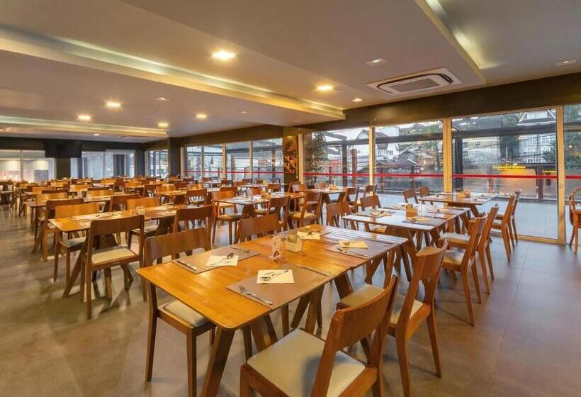 Quarto No Hotel Laghetto Stillo Da Borges