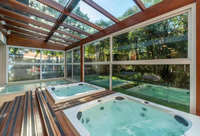 Quarto No Hotel Laghetto Stillo Da Borges