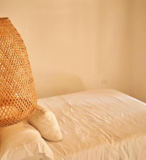 בית מלון כפרי Mangata Beach