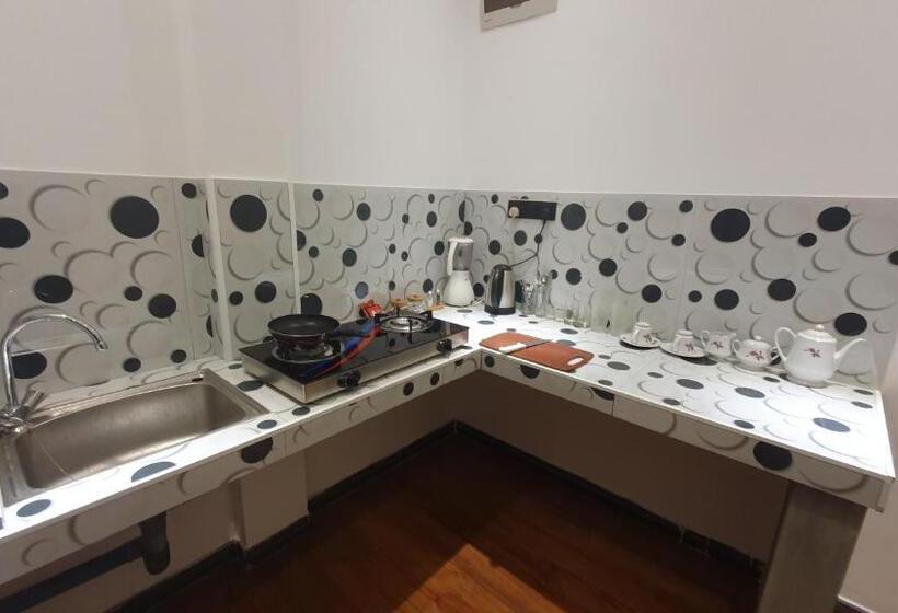 فندق Margaret House