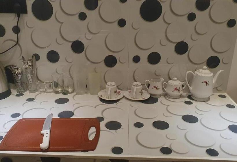 فندق Margaret House