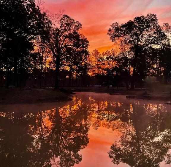 בית מלון כפרי Ol’ Mel’s Farm