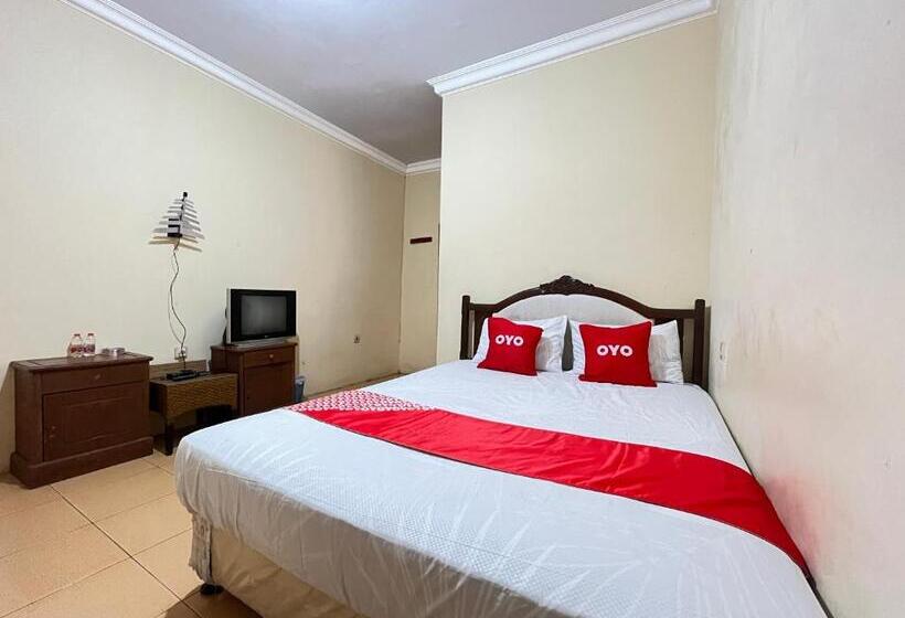 ホテル Oyo 93422 Villa Tirto