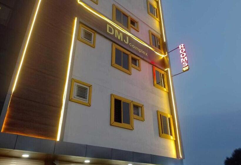酒店 Oyo Thirumala Comfort & Lodging