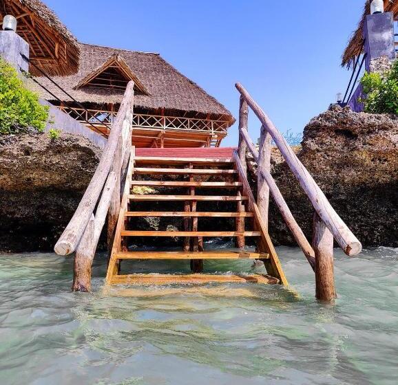 בית מלון כפרי Paradise City