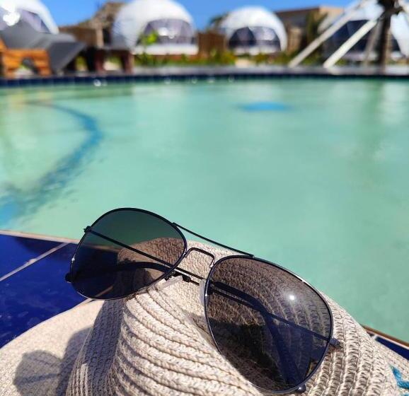 בית מלון כפרי Paradise City