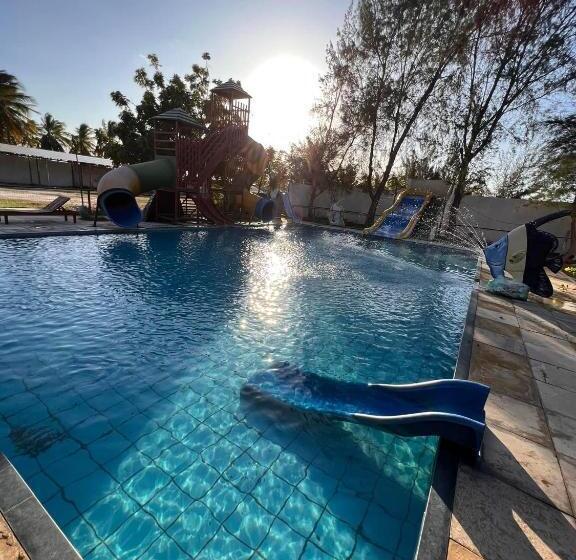 Отель Pousada Das Canoas