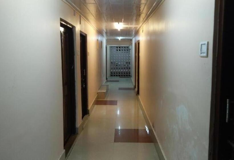 호텔 Sagarmatha And Crystal