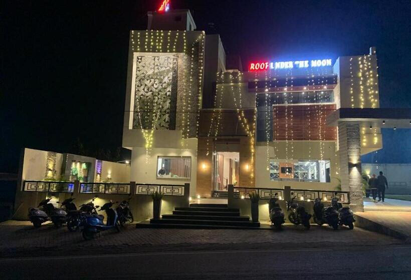 בית מלון כפרי Saluja Primeland