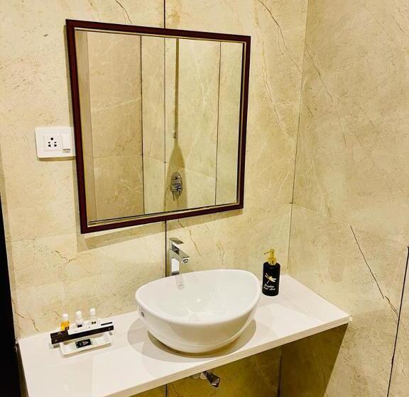 בית מלון כפרי Saluja Primeland