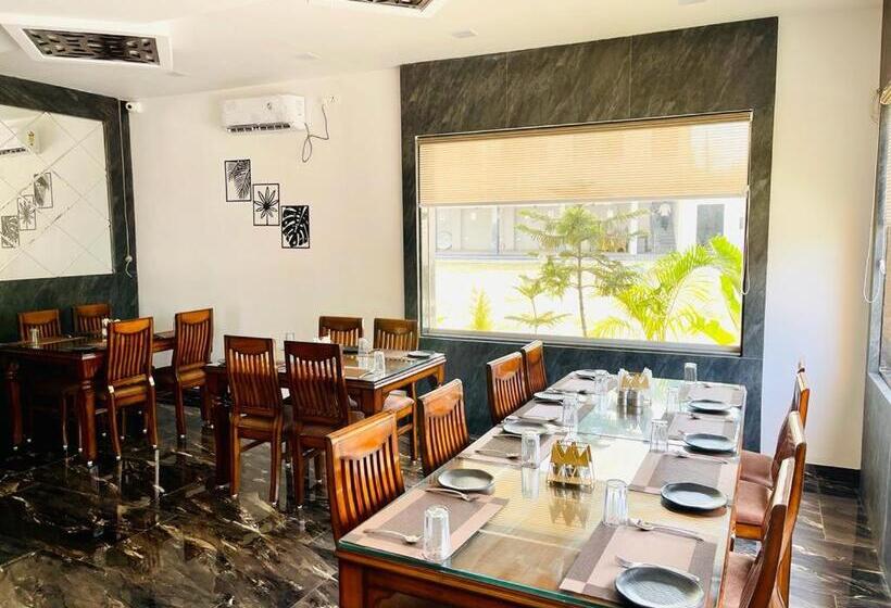 בית מלון כפרי Saluja Primeland