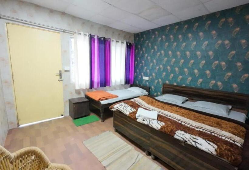 בית מלון כפרי Shivay Adventure