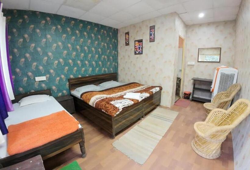 בית מלון כפרי Shivay Adventure