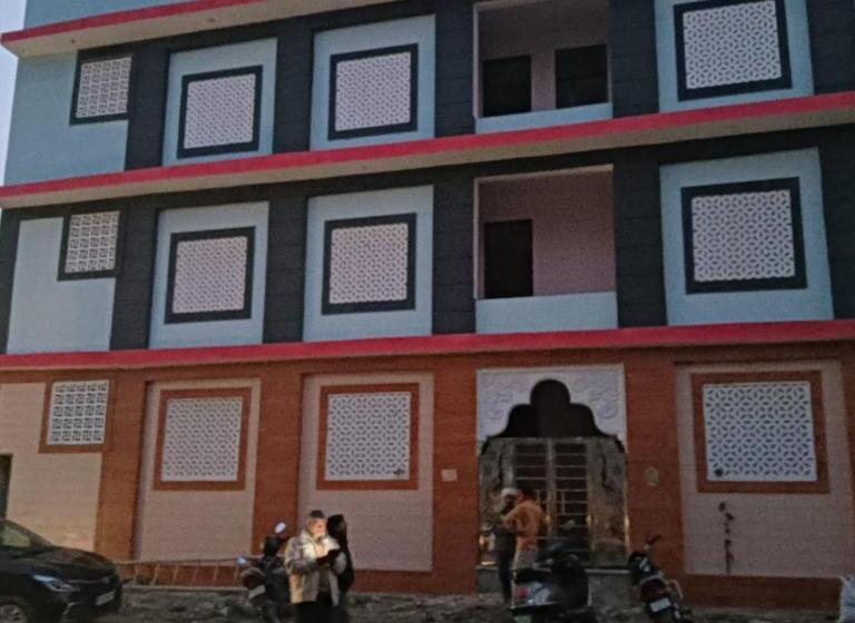 Отель Shree Laddo Gopal Dham