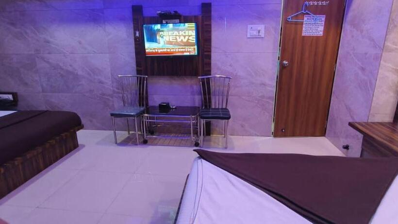 בית מלון כפרי Solstay Inn Residency