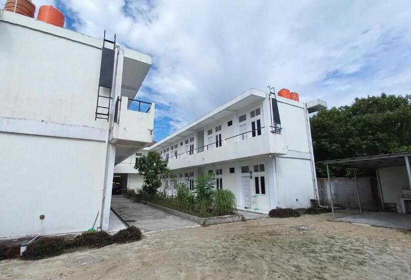 ホテル Spot On 93431 Pondok Sugie Syariah