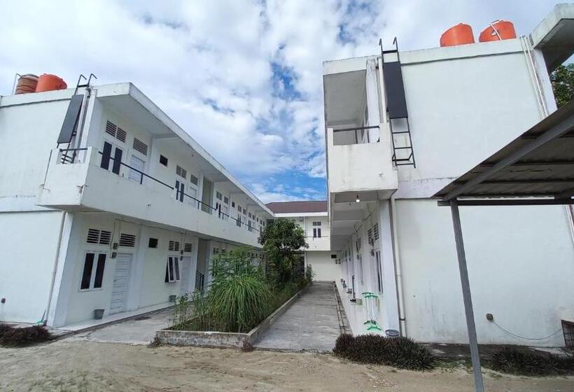 ホテル Spot On 93431 Pondok Sugie Syariah