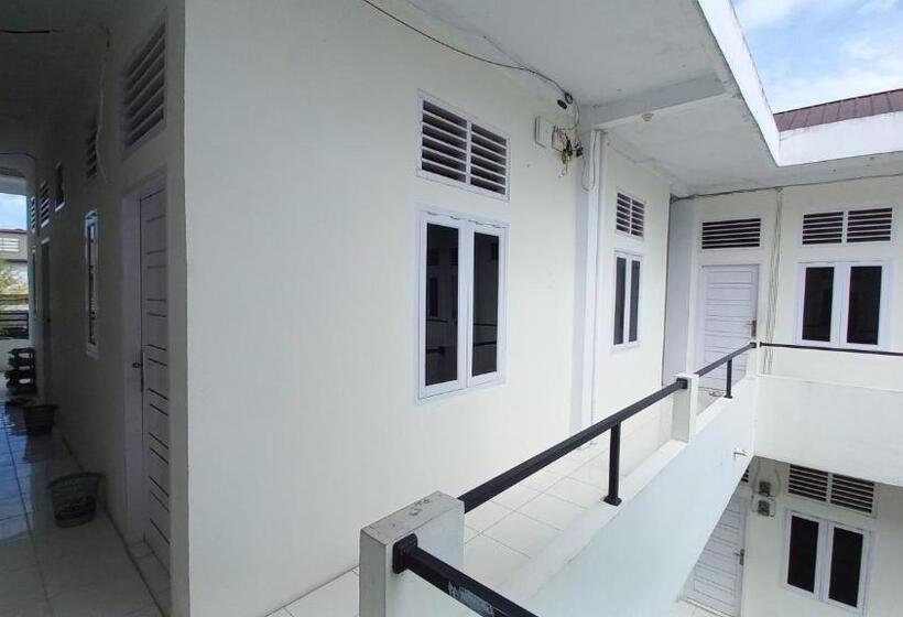 ホテル Spot On 93431 Pondok Sugie Syariah