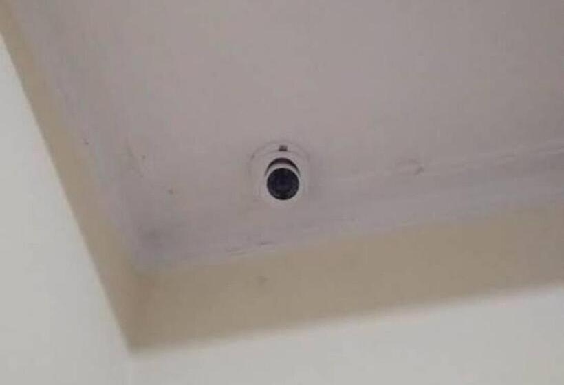 ホテル Spot On 93431 Pondok Sugie Syariah