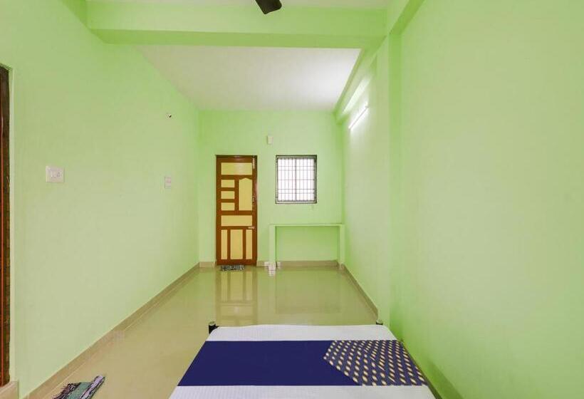 فندق Spot On The Green Park